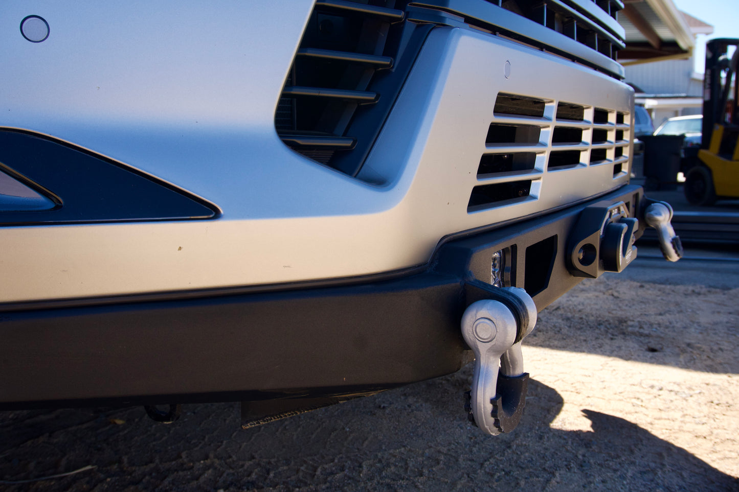 GX550 LOW CUT FRONT WINCH BUMPER.