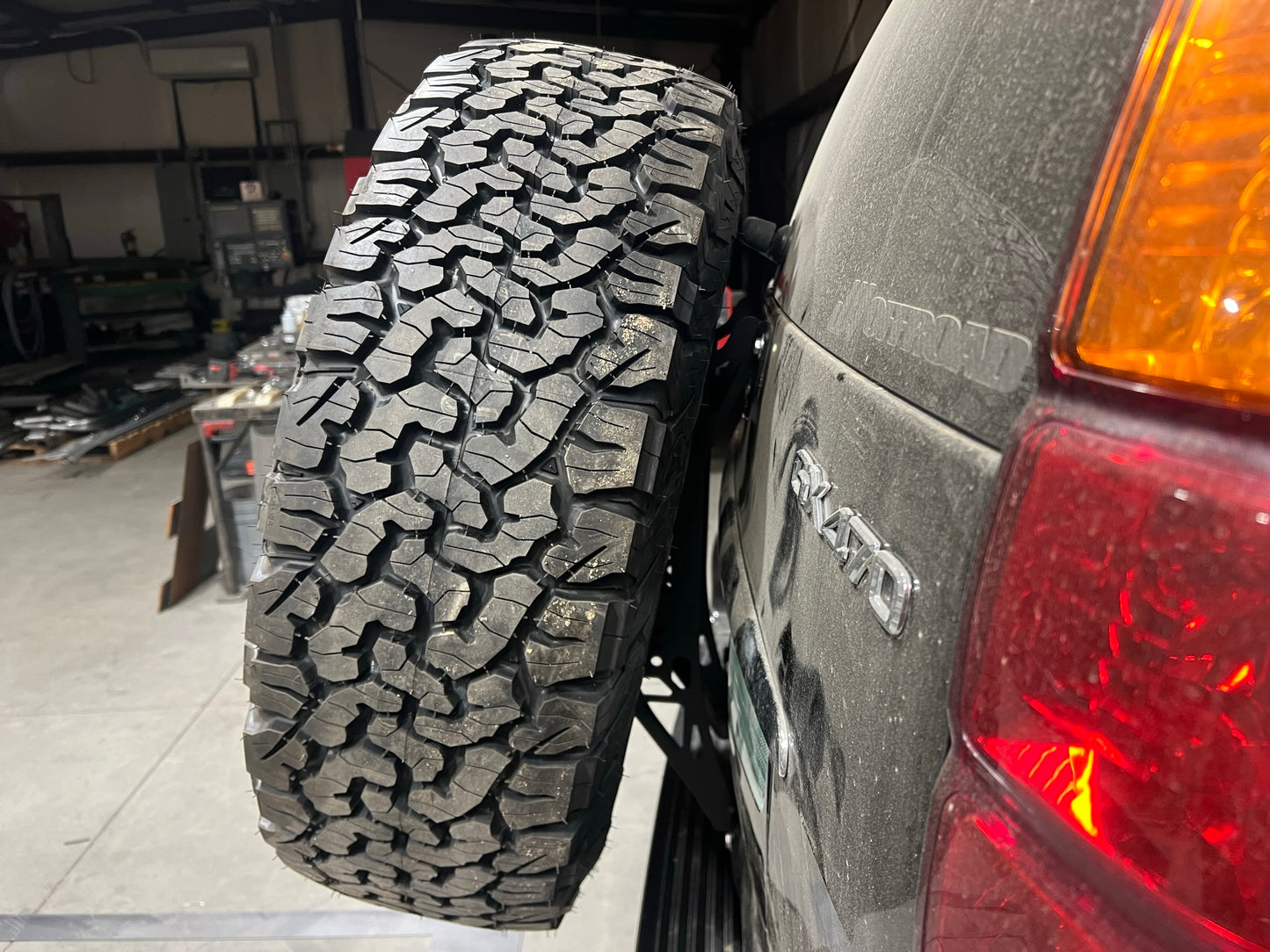 GX470 Tire Carrier 3.5" Bundle 1 - Center License Plate mount
