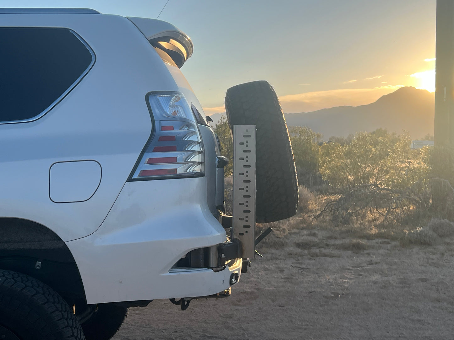 LEXUS GX460 Tire Swing out