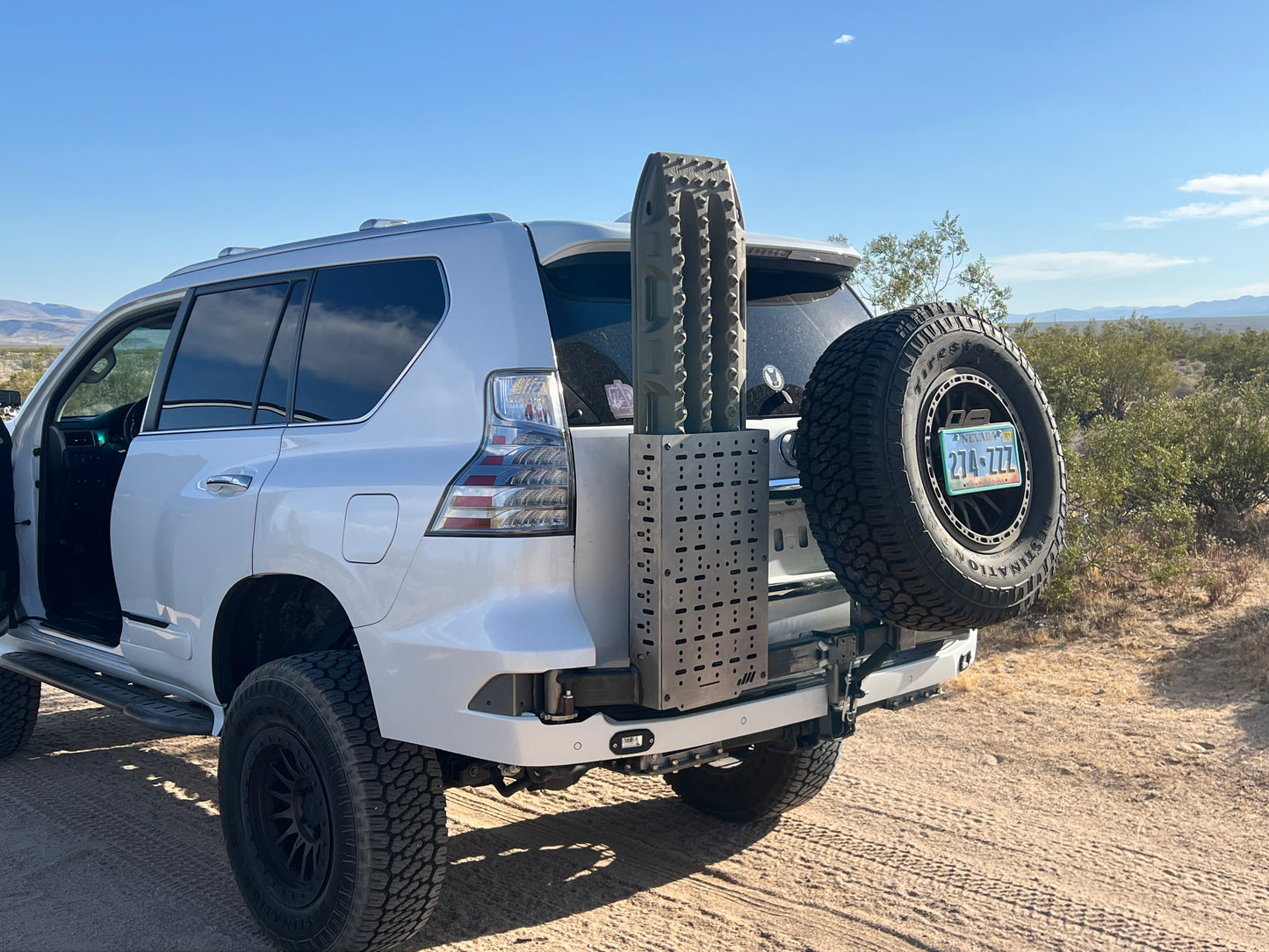 LEXUS GX460 Tire Swing out