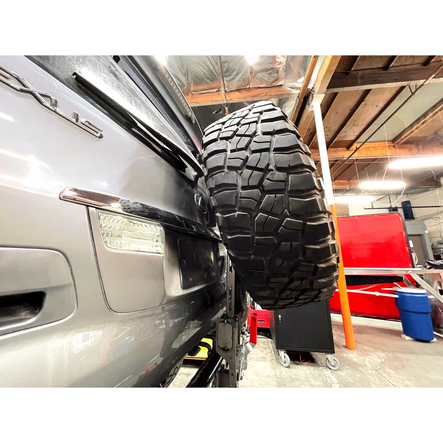 LEXUS GX470 Rear Tire Swing Out