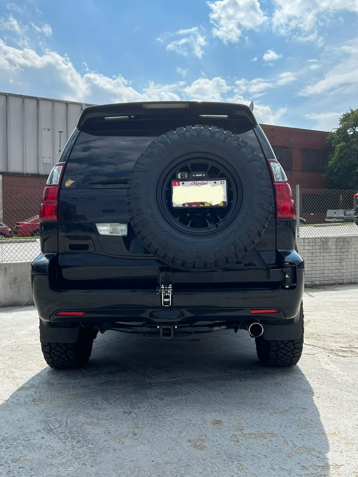 LEXUS GX470 Rear Tire Swing Out